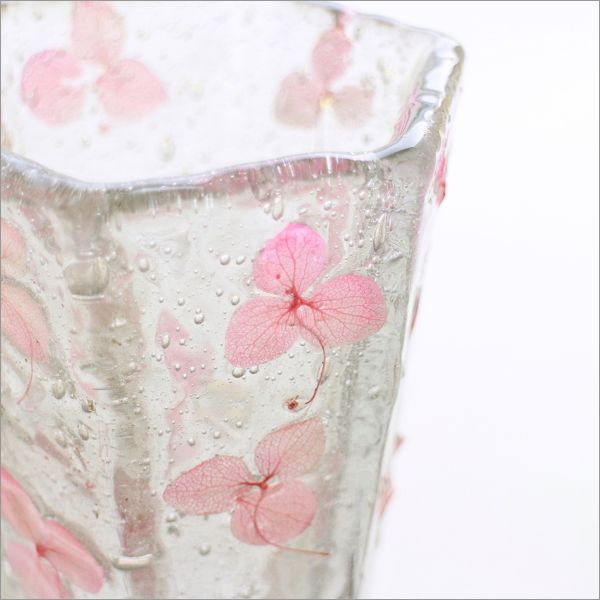 花瓶 ガラス おしゃれ かわいい フラワーベース 花器 ガラスベース 小ぶり 小さい インドのガラスベース プレスフラワー [kan7832] |  ギギliving